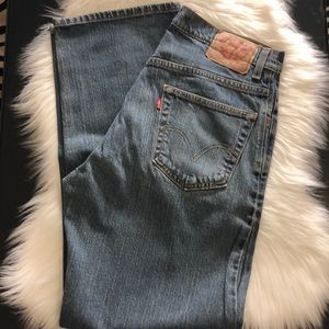 Levi’s 559 jeans